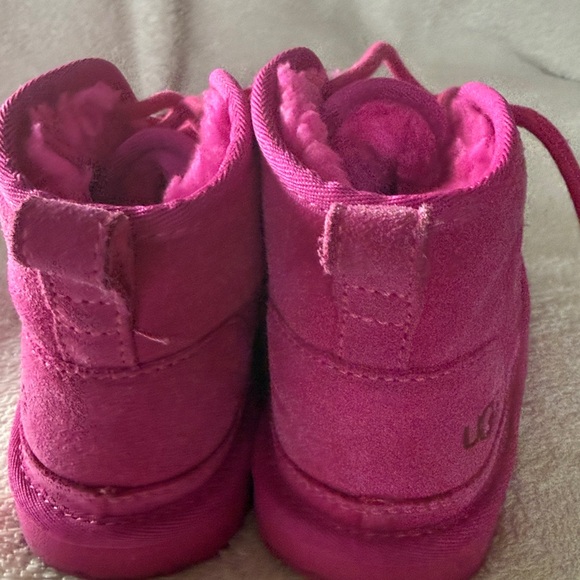 UGG Girls Pink Neumel Boot size1 - Picture 4 of 5
